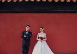 -雪中彩影婚纱摄影·微光艺术中心