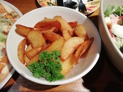 -JINNS锦时 steak&pizza(浸信会礼拜堂旧址店)