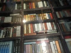 -钟书阁(松江泰晤士小镇店)