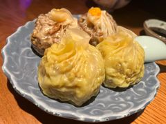 糯米咸蛋黄芝士烧卖-鑫震源·苏式大虾生煎(山塘街店)