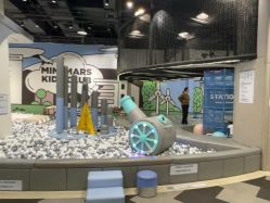 -MINI MARS 脚下的城市乐园·餐饮·派对(静安江宁店)