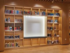 -漕河泾街道图书馆(漕河泾社区文化活动中心店)