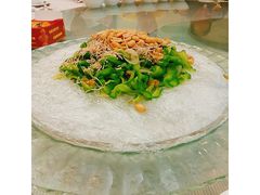 -东豪园林海鲜酒家(南港路辅路店)