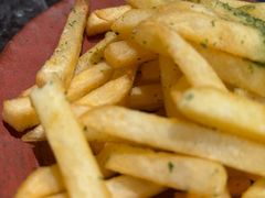 -LESCEDARS Brasserie Bistro香柏树