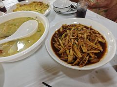 -小六农家乐(崇明西沙湿地店)