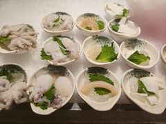 -雍容荟帝王蟹活龙虾展台自助(IFS黑金店)