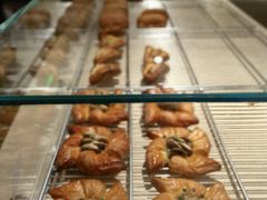 -VERIE BAKEHOUSE