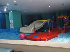 -Swim斯卫姆国际儿童游泳中心(红博中央公园店)