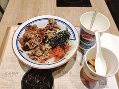 炙火牛肉饭-吉野家(凯旋购物广场店)