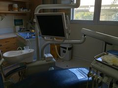 -上海仁爱医院口腔科 · 种植
