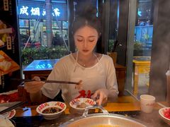 -憨孃孃·重庆老火锅(红山黑金店)