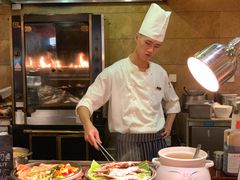 -松山湖凯悦酒店·Café自助餐厅·周末火舞秀表演