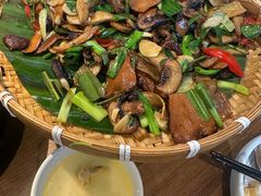 -云海肴·汽锅鸡·云南菜(天山百盛优客店)