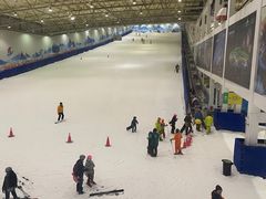 -乔波室内滑雪场