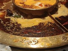 -哥老官重庆美蛙鱼头(日月光店)