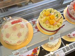 -花花卷卷·鲜食蛋糕(静安久光百货店)