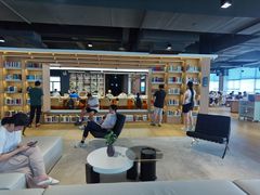 -南山图书馆(常兴路店)