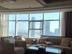 -日照君临天下大酒店