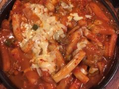 奶酪海鲜炒米条-包装马车·韩国料理·포장마차