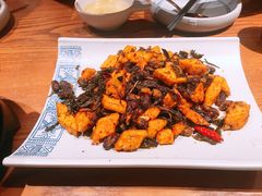 -云海肴·汽锅鸡·云南菜(天山百盛优客店)