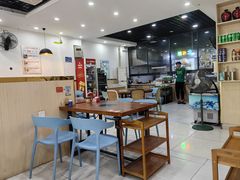 -老何家后安粉·糟粕醋海鲜火锅(三亚湾椰梦长廊店)