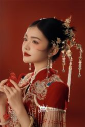 点击看大图 -艾拉·女王婚纱礼服馆