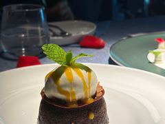 -弦月窗LUNETTE BY AMANDA(复兴路店)