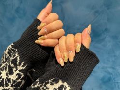 -悦指间美甲美睫