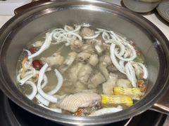 -喃喃椰·糟粕醋·椰子鸡火锅(七堡花园店)