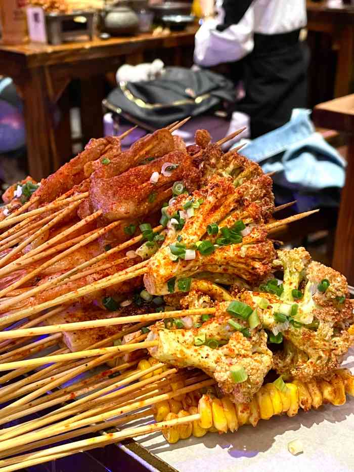 飞曦小串·湖南湘西烧烤(体育西店)-"大晚上嘴馋,约了朋友过来.