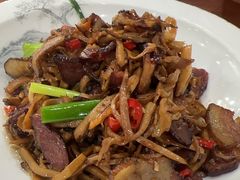 -湖南人家湘菜馆(镇江路店)