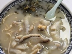 -明呈黄鱼面馆(斜土路店)