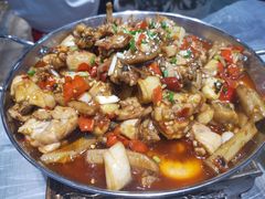 牛蛙爱上虾-小民大排档(光谷店)