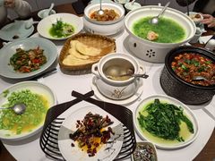 -万重锦·人文川菜馆(骡马市店)