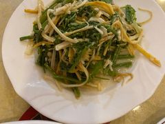 -鹤乡东北菜(崮山路店)