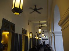 大堂-星巴克臻选(广州沙面店)