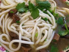 -鑫花溪牛肉米粉(人民广场店)