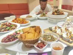 -巴特餐饮6加1音乐餐吧·新疆菜