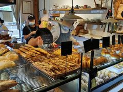 面包甜点陈列柜-仙峰天然面包(迎宾路店)