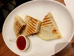 -玛格萝妮(汇智国际商业中心店)