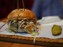东四豆腐汉堡-悠航SLOWBOAT(三里屯店)