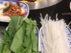 -田家大院东北农家菜铁锅炖(西安总店)