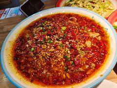 水煮牛肉-先启半步颠小酒馆|猛火现炒川菜(泰州首店)