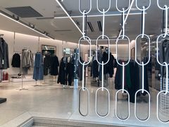 -ZARA(大上海时代广场店)