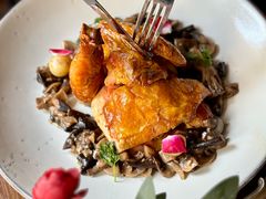-LESCEDARS Brasserie Bistro香柏树