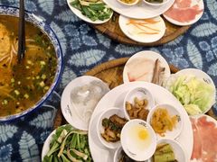 -桥香园云南过桥米线(金马碧鸡店)