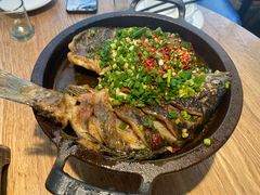 铁板鲫鱼-聚鑫朋酸菜肥肠(文艺路口店)