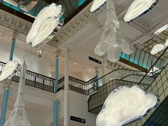 -乐蓬马歇百货公司(Rive Gauche)