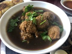 红烧牛肉丸子-北京清真房记小吃店