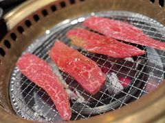 -山川小町·极番烧肉(新地假日广场店)
